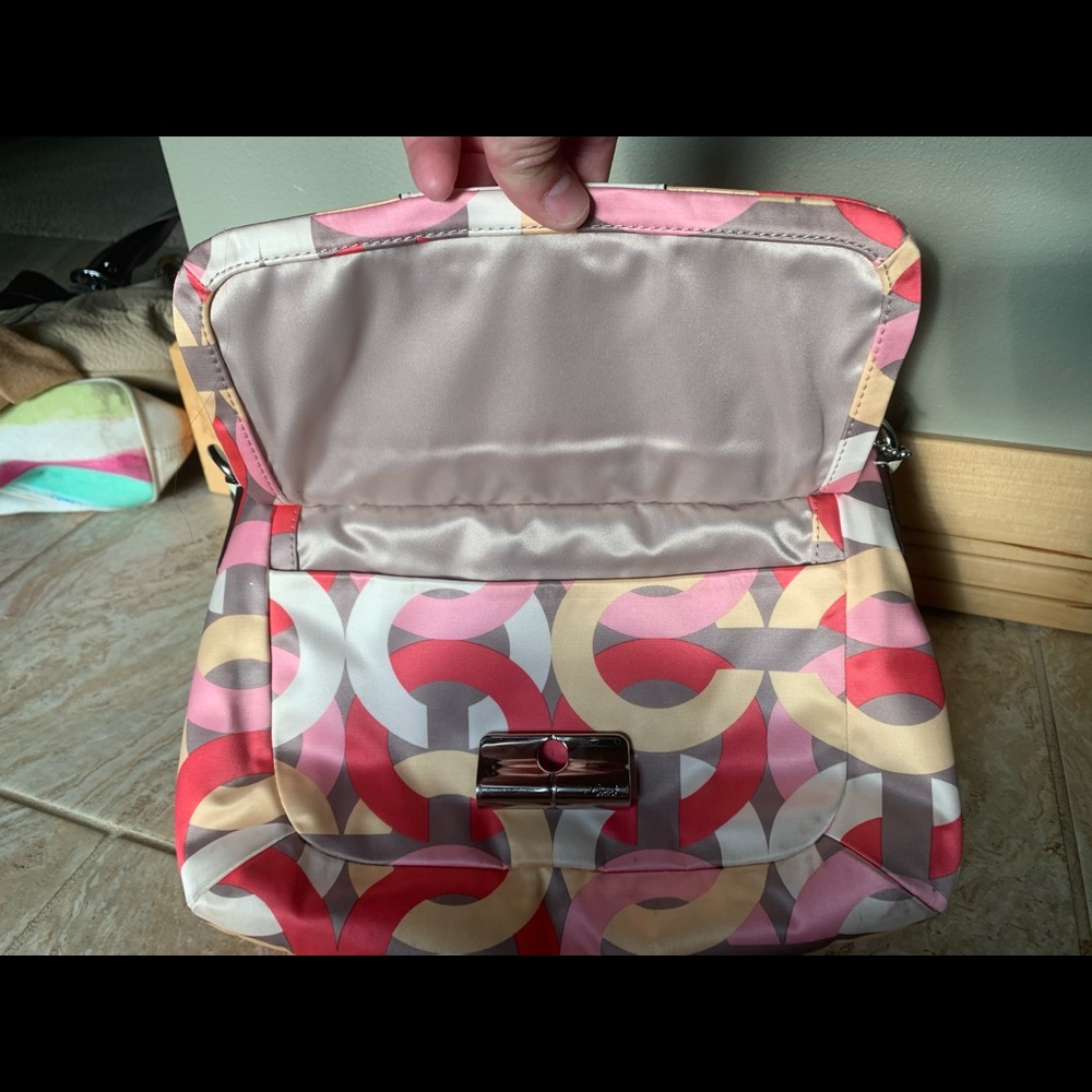 Coach purse - Picture 5 of 5